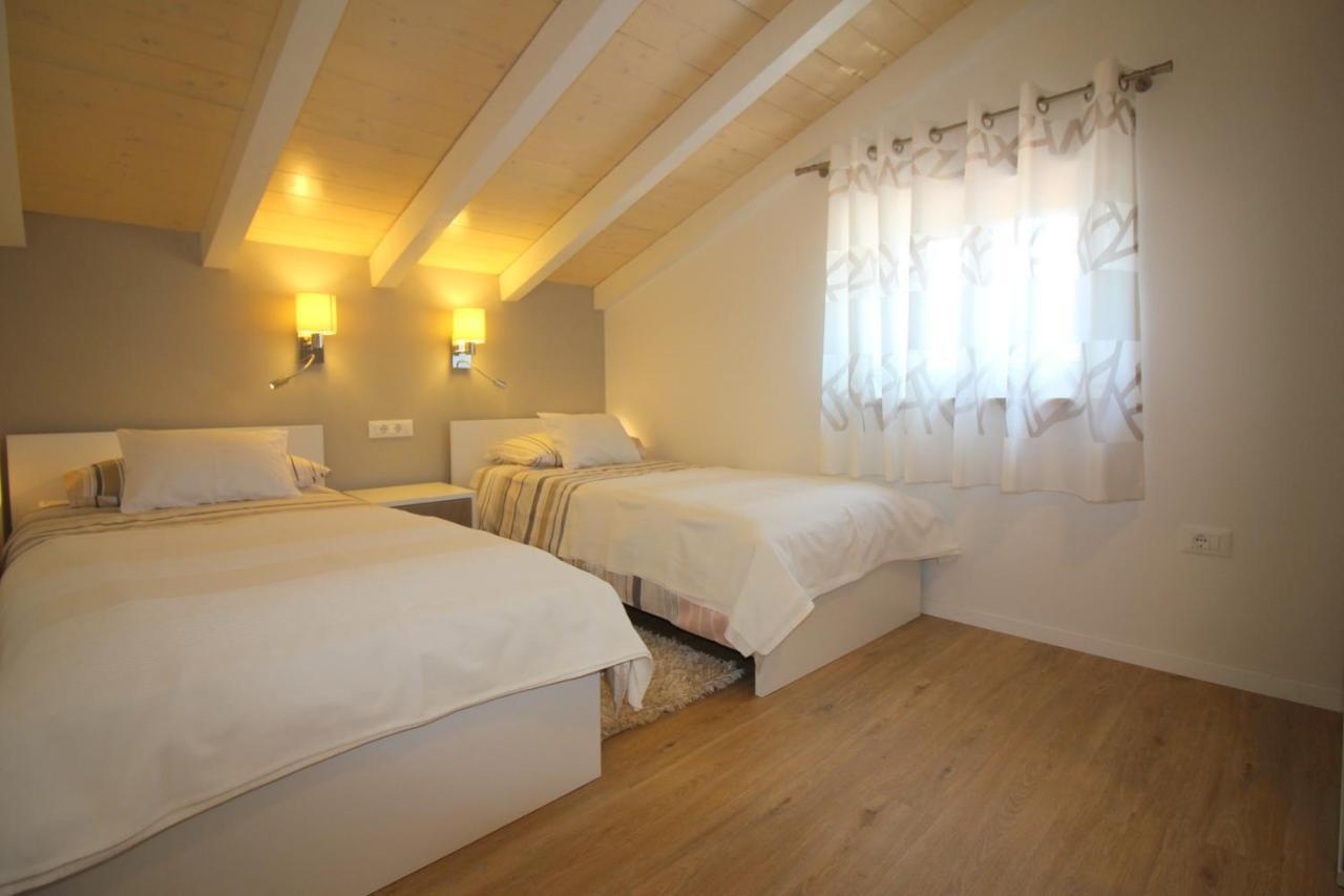 פורץ Apartments Tancel מראה חיצוני תמונה